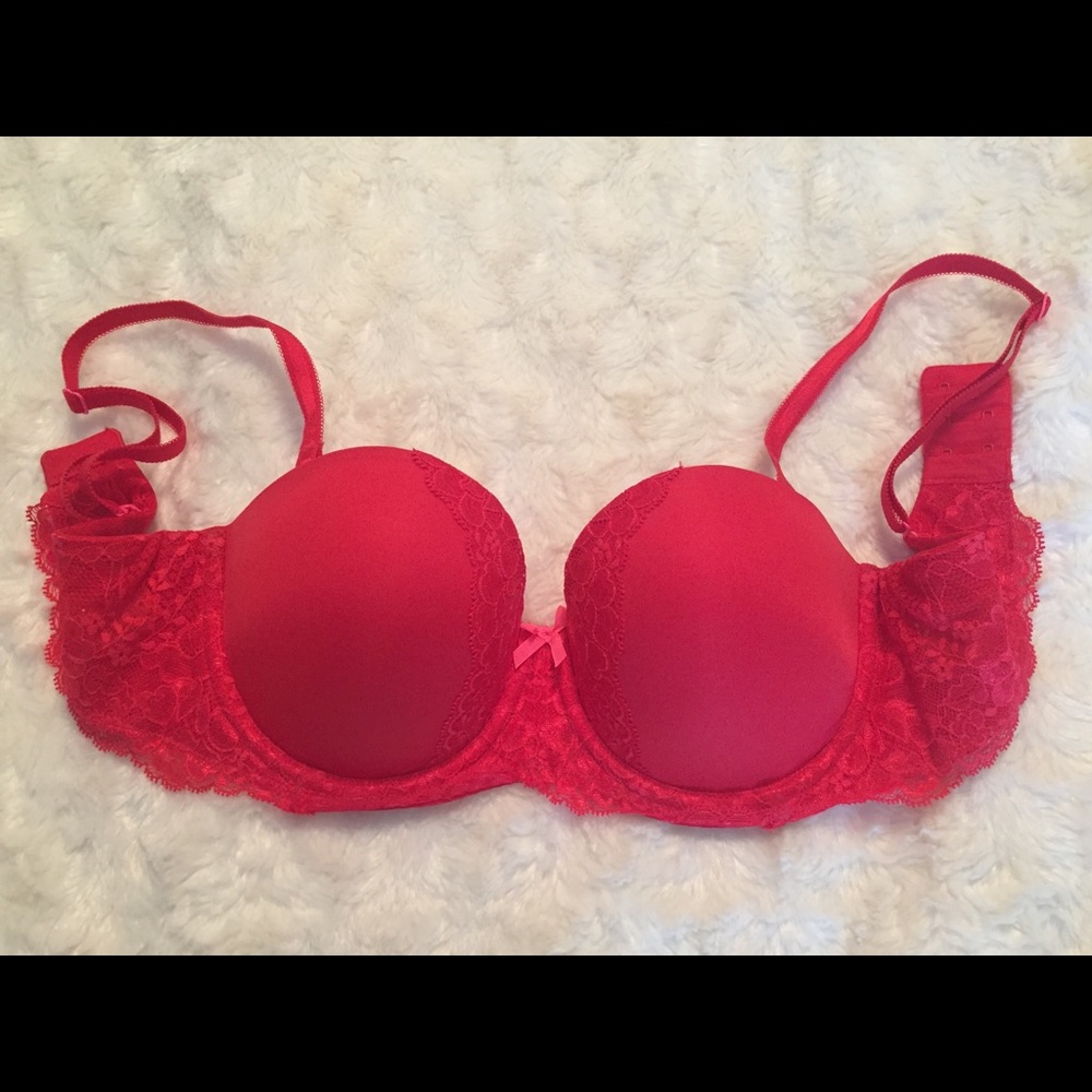 Victoria’s Secret bra